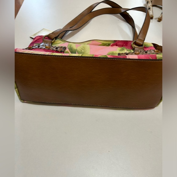NWT RELIC BY FOSSIL FLORAL SHOULDER BAG WITH LEATHER TRIMS - Picture 4 of 9